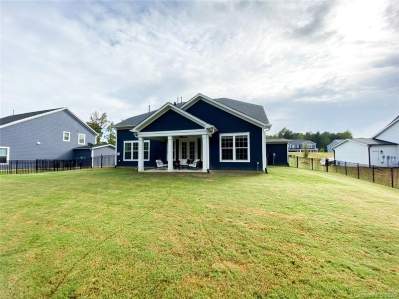 Property image 2 at 210 Country Lake Drive, Mooresville, NC 28115