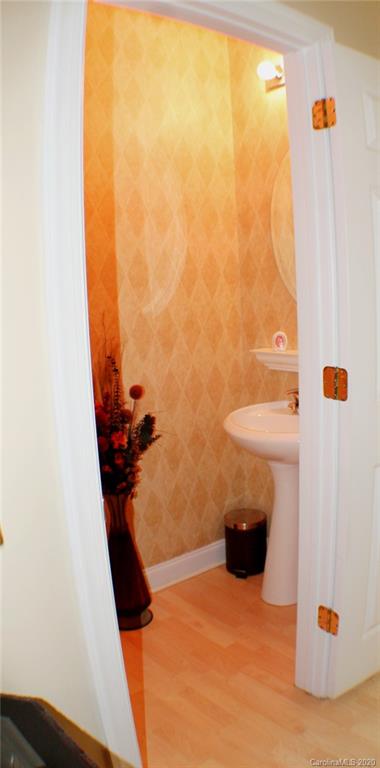 Property image 5 at 2405 Ryerson Court, Charlotte, NC 28213