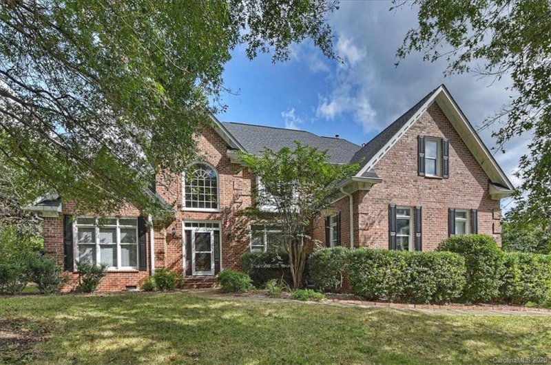 5412 Stallworth Drive