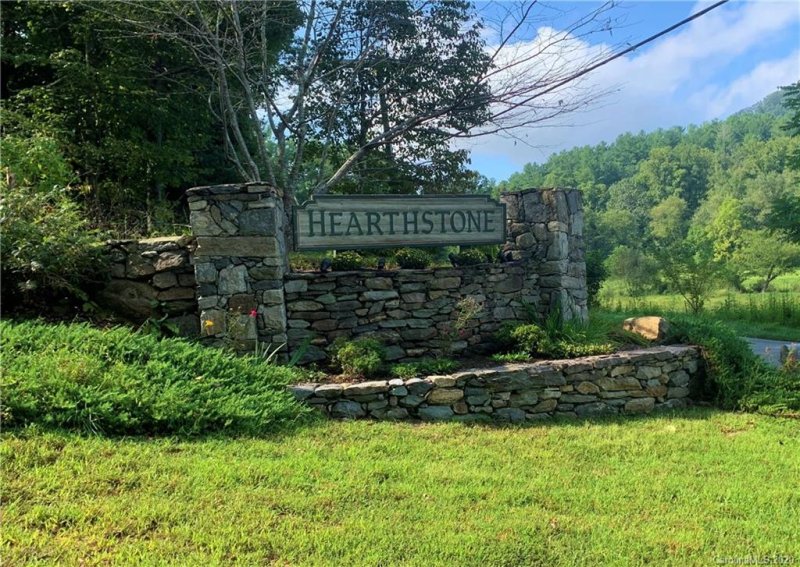 Property image 3 at 506 Hearthstone Way, Horse Shoe, NC 28742