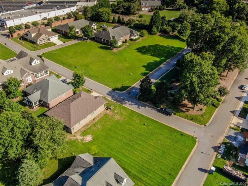 Property image 5 at 910 Hatchery Lane, Statesville, NC 28677