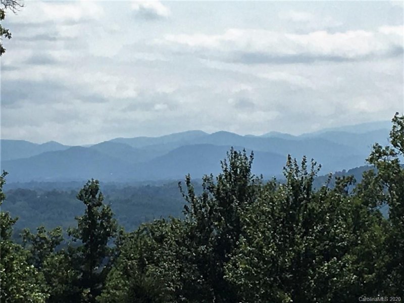 Property image 5 at 36 Points West Drive, Asheville, NC 28804