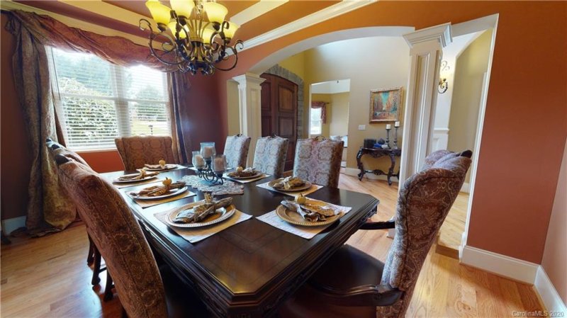 Property image 4 at 1437 Sweetbriar Lane, Hickory, NC 28602