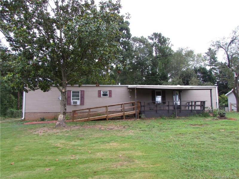 Property image 2 at 120 Cove View Drive, Mooresville, NC 28117