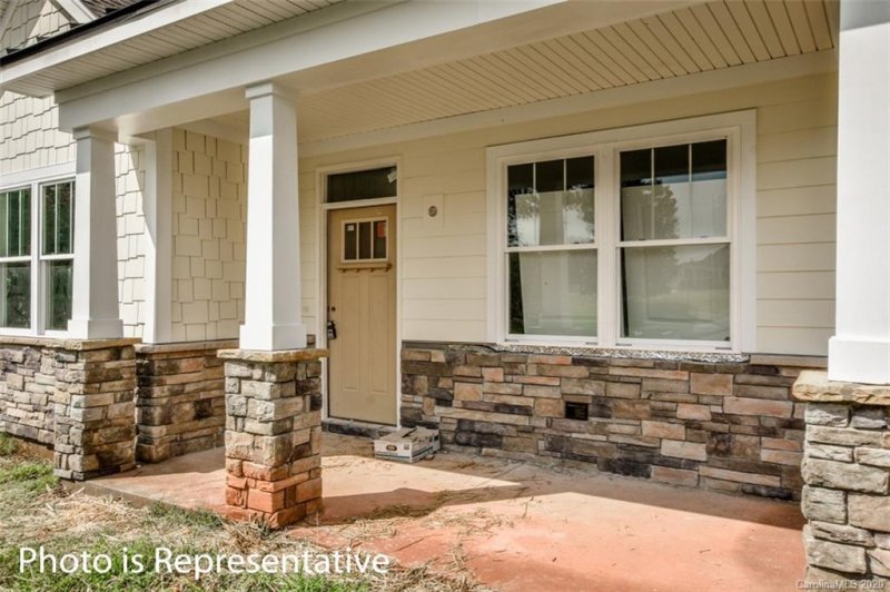 Property image 2 at 1011 Lasalle Lane, Statesville, NC 28677