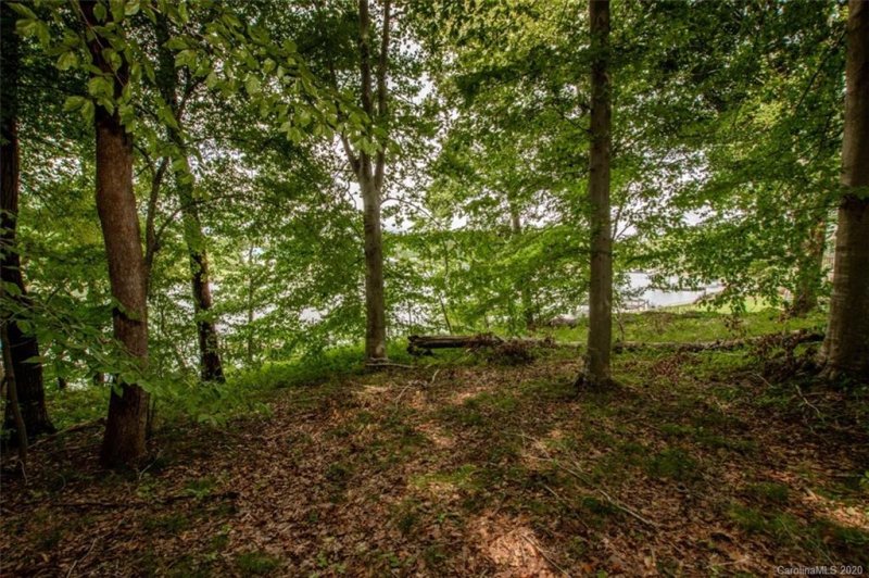 Property image 4 at 122 Shady Cove Road, Troutman, NC 28166