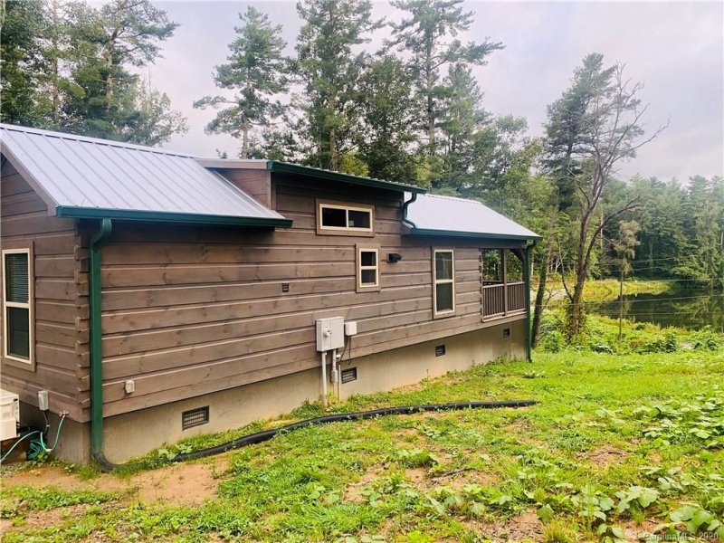 Property image 4 at 53 Osceola Inn Road, Hendersonville, NC 28739