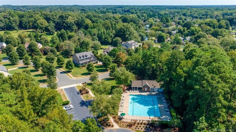 Property image 3 at 13605 Fairington Oaks Drive, Mint Hill, NC 28227