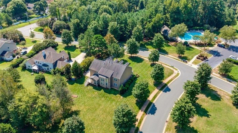 Property image 4 at 13605 Fairington Oaks Drive, Mint Hill, NC 28227