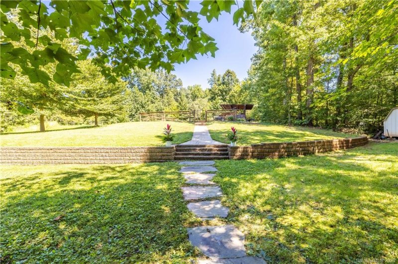 Property image 4 at 140 Alfara Lane, Troutman, NC 28166