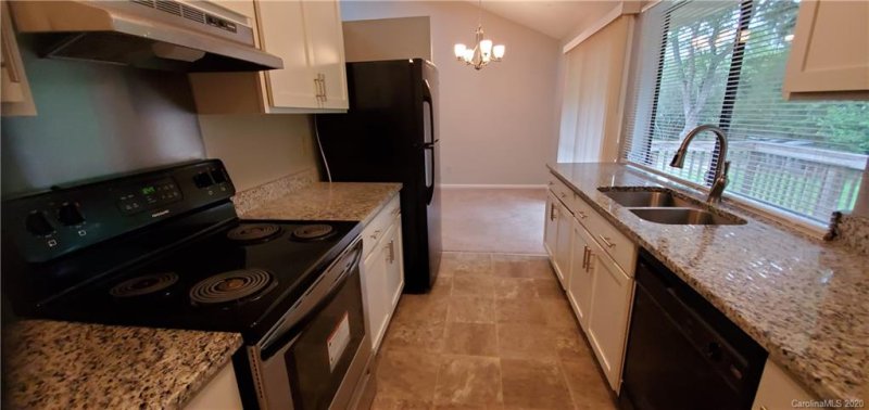 Property image 3 at 6808 Idlewild Road, Charlotte, NC 28212