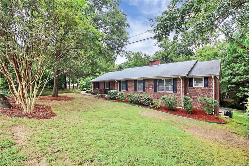 Property image 2 at 2701 Rea Road, Charlotte, NC 28226
