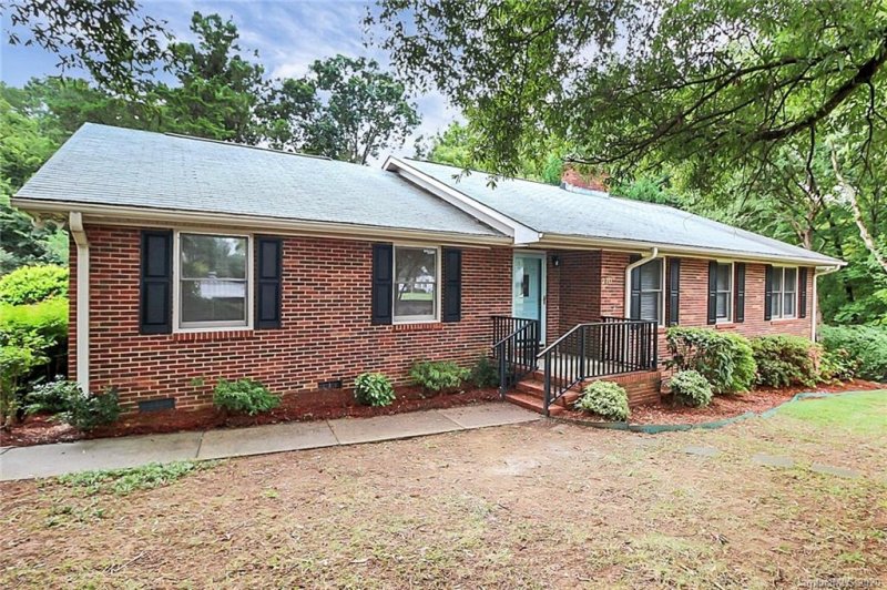 Property image 3 at 2701 Rea Road, Charlotte, NC 28226