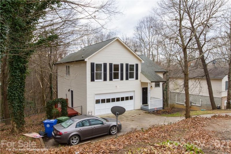 Property image 2 at 1 Spruce Drive, Asheville, NC 28805