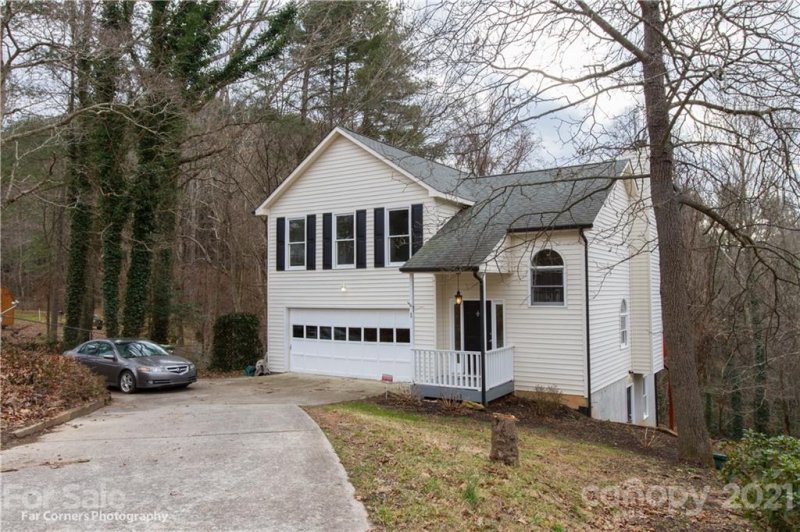 Property image 3 at 1 Spruce Drive, Asheville, NC 28805