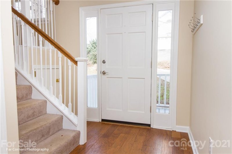 Property image 4 at 1 Spruce Drive, Asheville, NC 28805