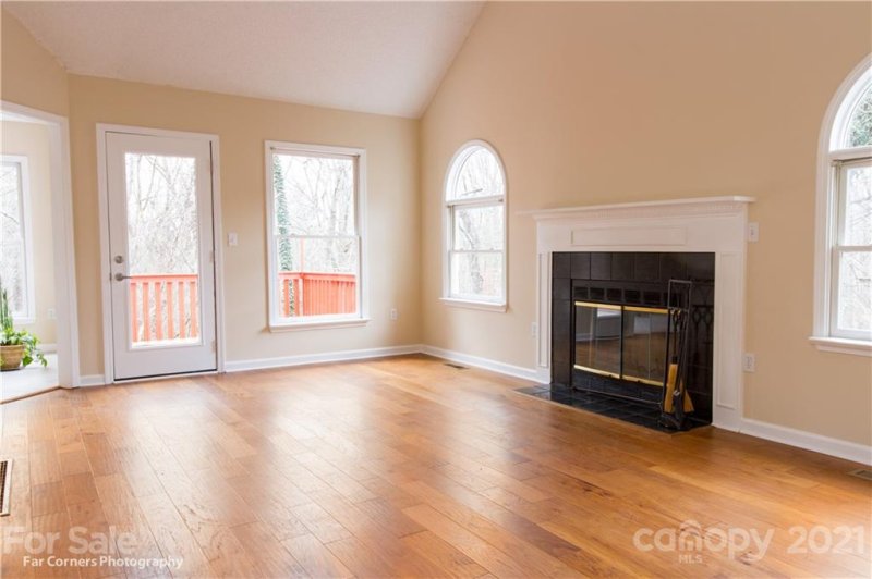 Property image 5 at 1 Spruce Drive, Asheville, NC 28805