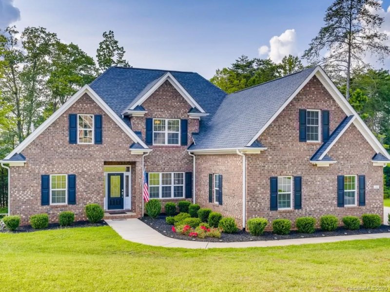 143 Orchard Farm Lane