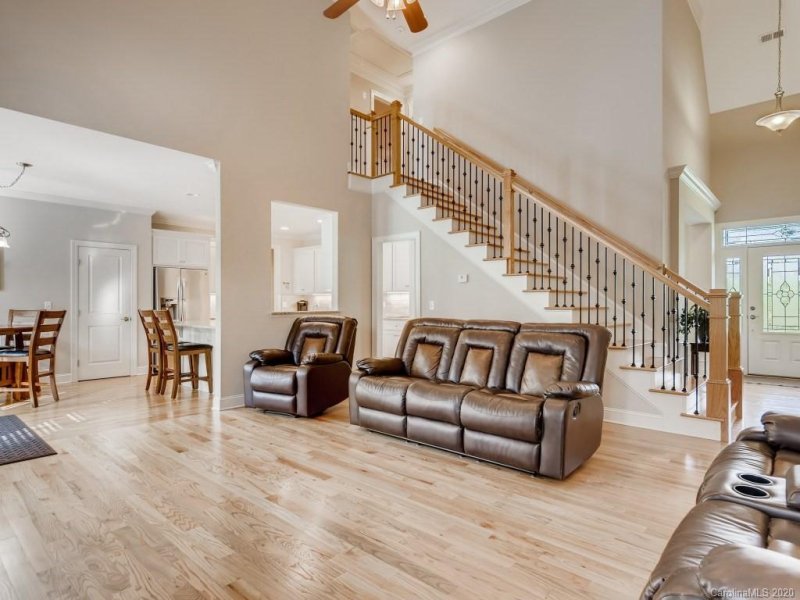 Property image 4 at 143 Orchard Farm Lane, Mooresville, NC 28117