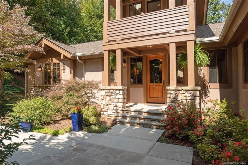 Property image 4 at 658 Overlook Park Drive, Hendersonville, NC 28792