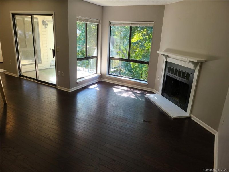 Property image 2 at 4811 Spring Lake Drive, Charlotte, NC 28213