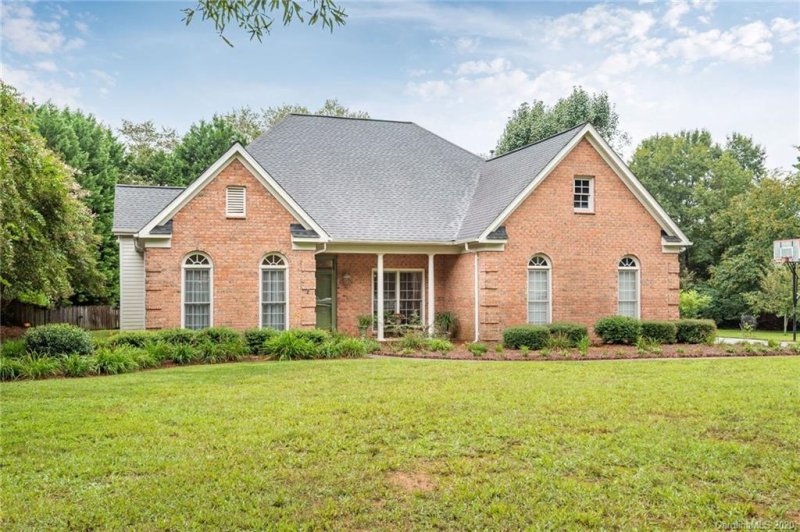 Property image 2 at 506 Dovefield Drive, Indian Trail, NC 28079