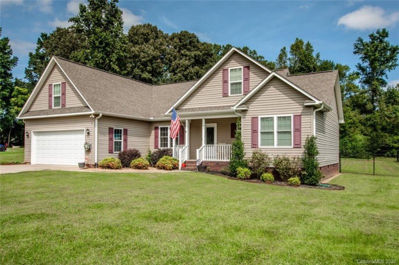 Property image 2 at 223 Bluegill Lane, Statesville, NC 28625