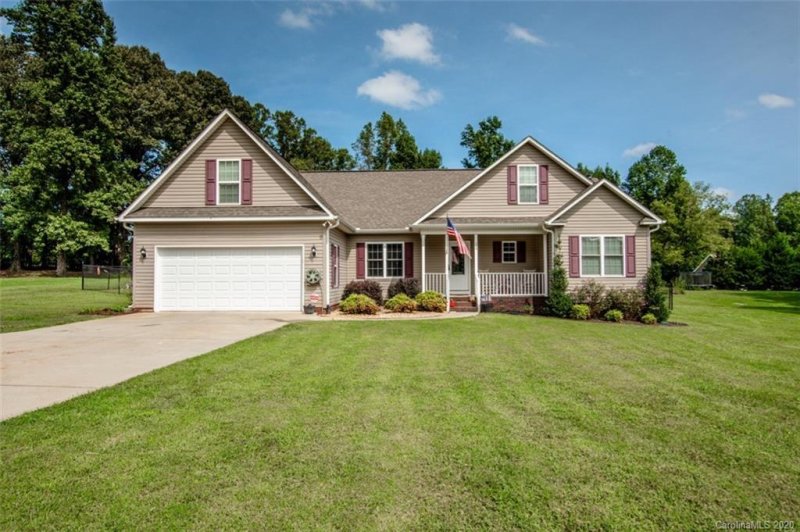 Property image 3 at 223 Bluegill Lane, Statesville, NC 28625