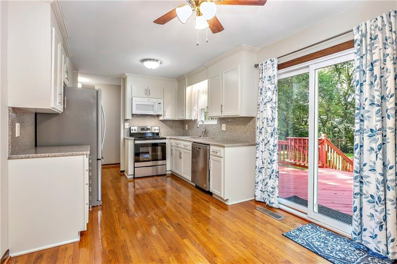 Property image 3 at 2610 Saddlewood Circle, Concord, NC 28027