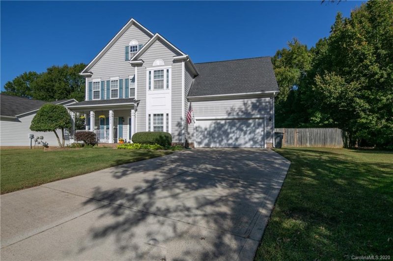 Property image 2 at 8812 Kapheim Court, Charlotte, NC 28273