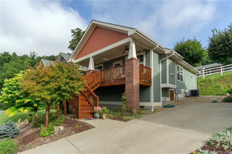 Property image 2 at 31 Byrdcliffe Lane, Asheville, NC 28805