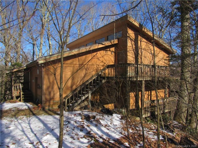 Property image 5 at 150 Squirrel Corn Lane, Sugar Mountain, NC 28604