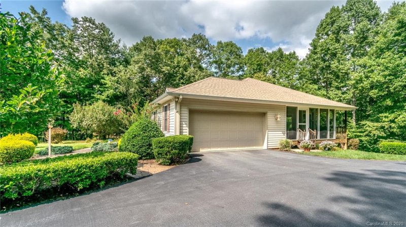 Property image 4 at 131 Bridlewood Trail, Mills River, NC 28759