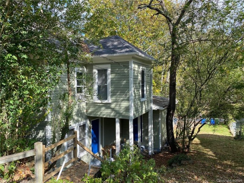 Property image 2 at 83 Washington Road, Asheville, NC 28801