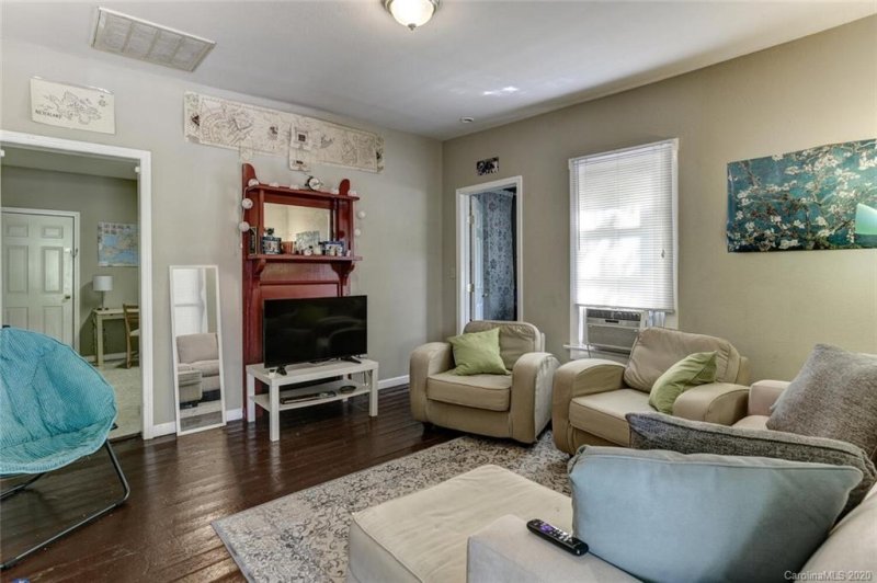 Property image 5 at 83 Washington Road, Asheville, NC 28801