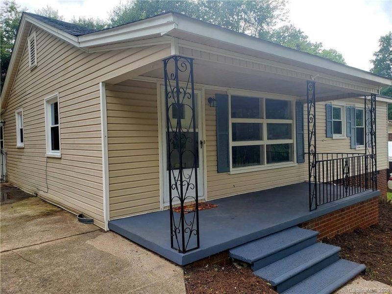 Property image 2 at 1306 Kings Road, Shelby, NC 28150