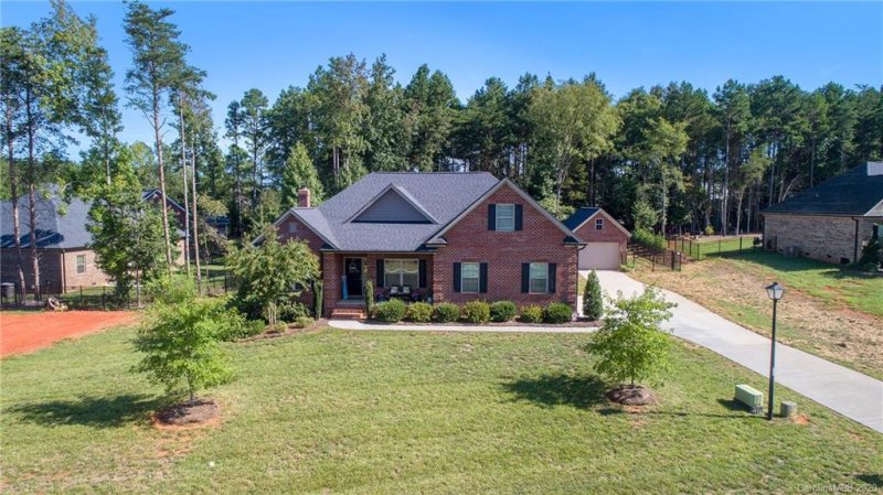 Property image 2 at 5237 Ivy Springs Lane, Concord, NC 28025