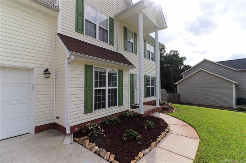 Property image 2 at 1150 Slate Ridge Road, Matthews, NC 28104