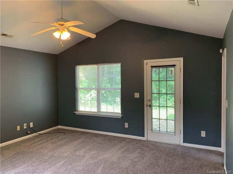 Property image 2 at 5522 Stone Bluff Court, Charlotte, NC 28214