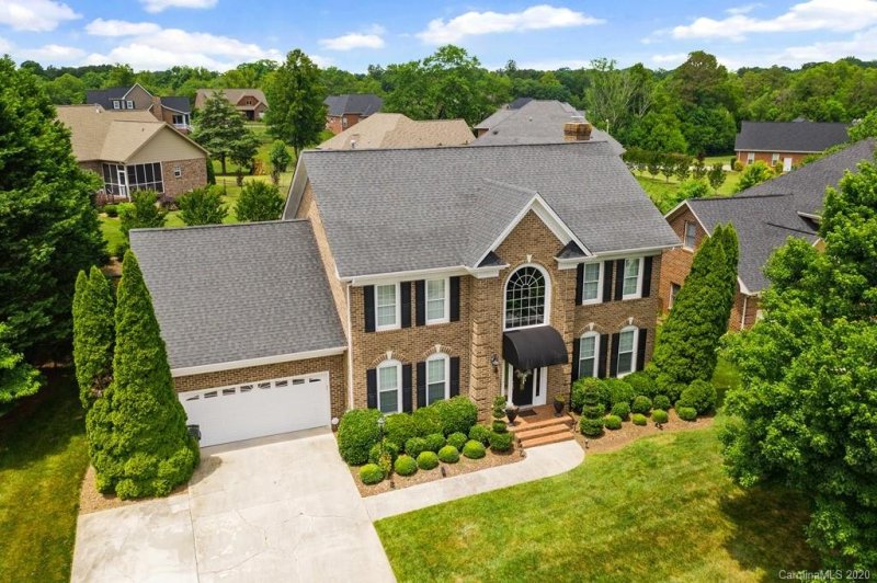 Property image 2 at 962 38th Avenue, Hickory, NC 28601