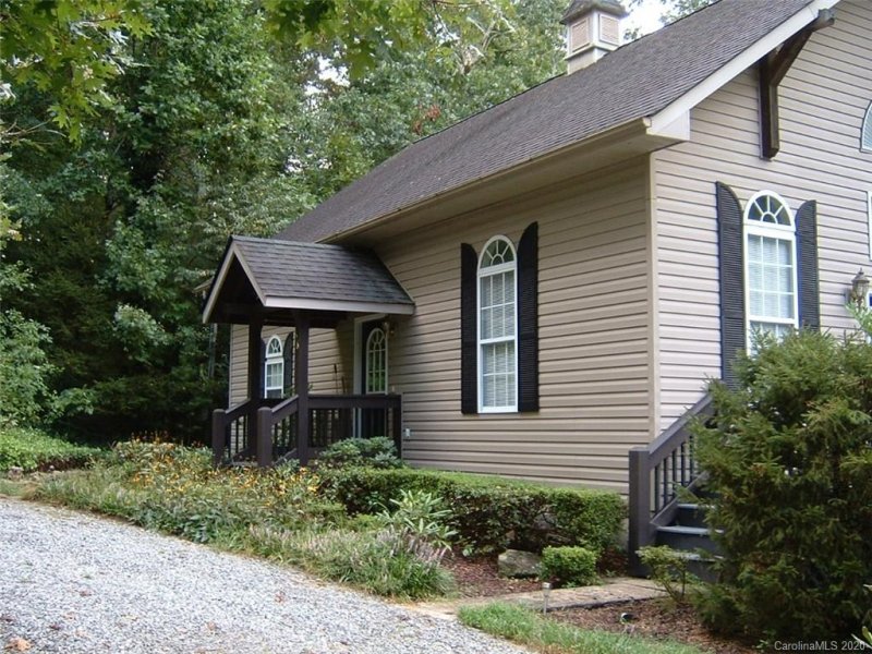 Property image 2 at 56 Texas Street, Hendersonville, NC 28739