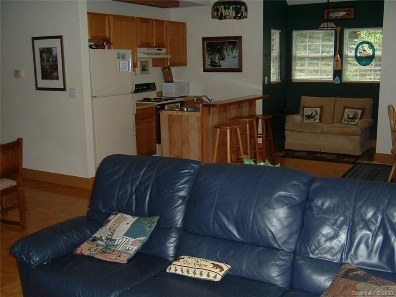 Property image 4 at 56 Texas Street, Hendersonville, NC 28739