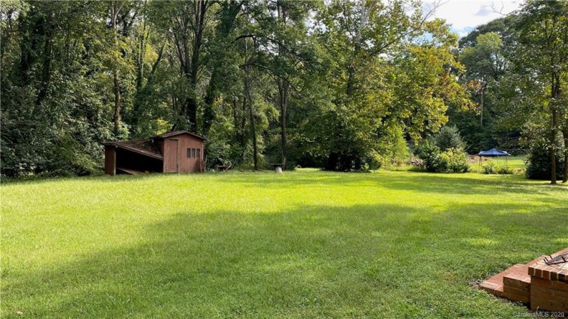 Property image 5 at 240 Cedar Lane, Mount Holly, NC 28120