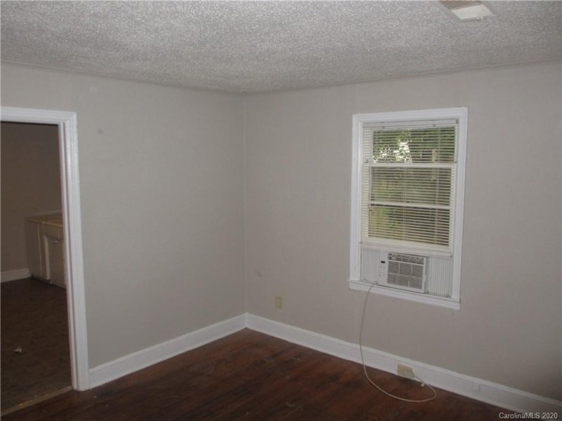 Property image 2 at 739 Pritchard Street, Charlotte, NC 28208