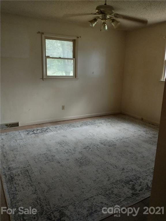 Property image 4 at 4004 Englewood Street, Claremont, NC 28610