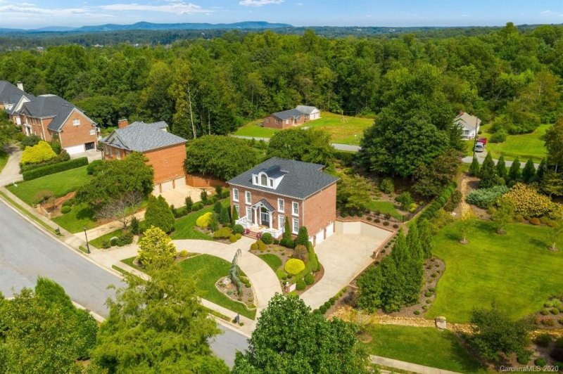 Property image 3 at 3624 8th Street Place, Hickory, NC 28601