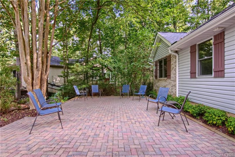 Property image 3 at 9 Bay Hill Court, Etowah, NC 28729