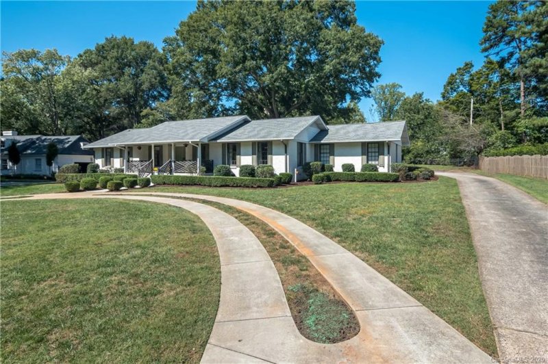 Property image 4 at 2136 Carmel Road, Charlotte, NC 28226