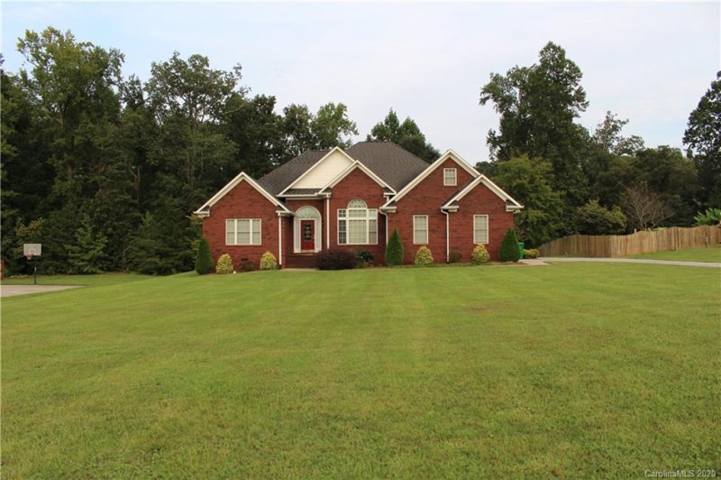 1129 Legion Club Road