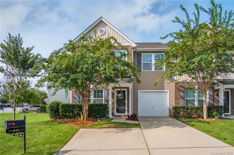 Property image 2 at 445 Battery Circle, Clover, SC 29710